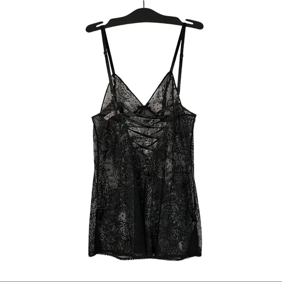 VICTORIA’S SECRET Sheer Lace Chemise - Picture 5 of 10